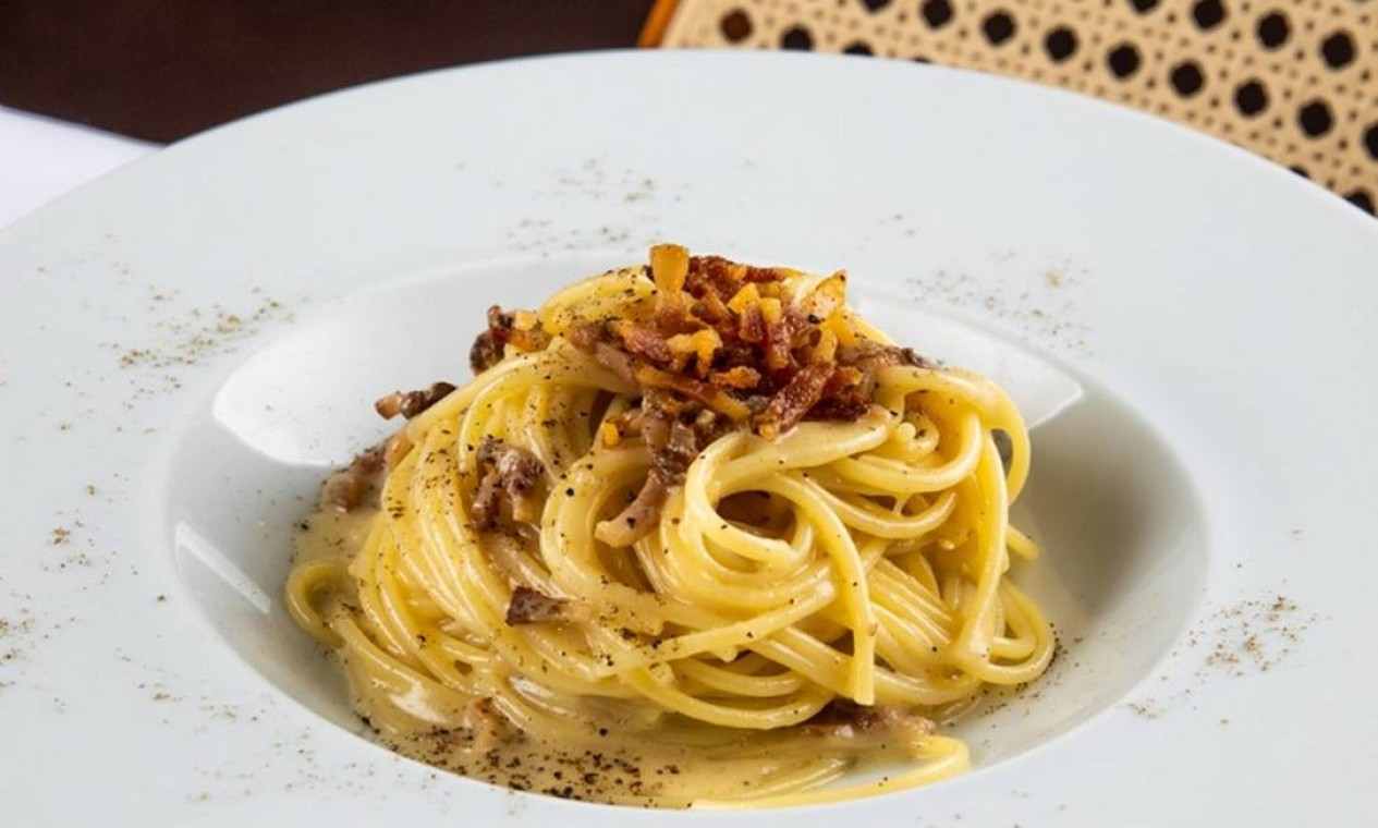 Spagheti alla gricia: sugestão do chef veneziano Rudy Bovo no menu do Nido, no Leblon Foto: Tomas Rangel / Divulgação