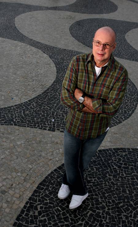 Gilberto Braga. Autor começou a carreira em 1972, e se tornou um dos principais novelistas da TV Globo Foto: Simone Marinho / Agência O Globo