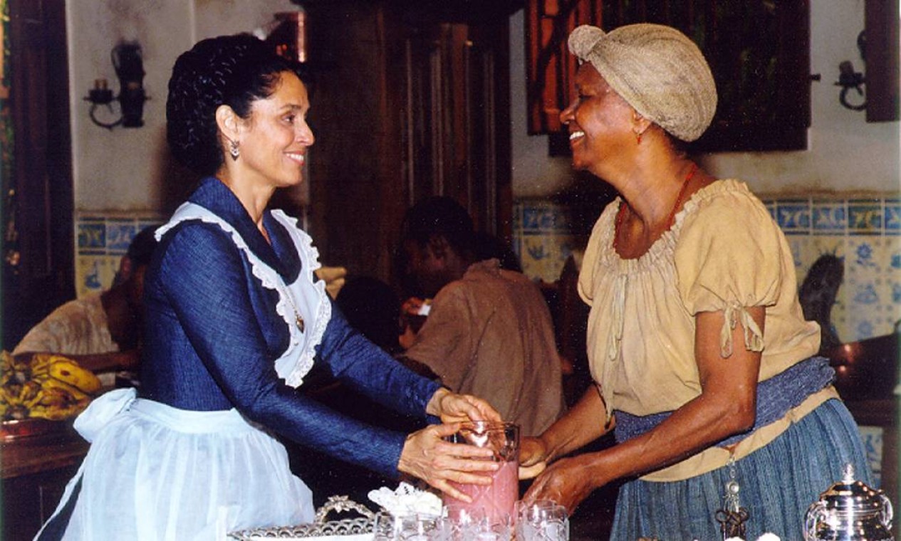 Sônia Braga e Chica Xavier em 'Força de um desejo', novela de 1999 Foto: Arquivo