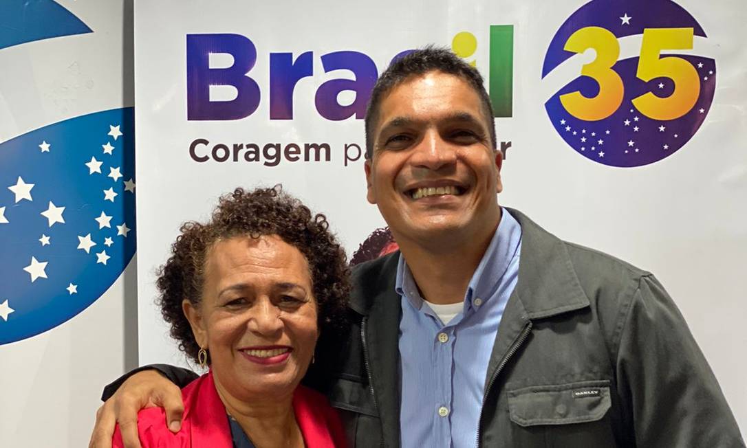 Cabo Daciolo e a presidente do Brasil 35, Suêd Haidar Foto: Divulgação