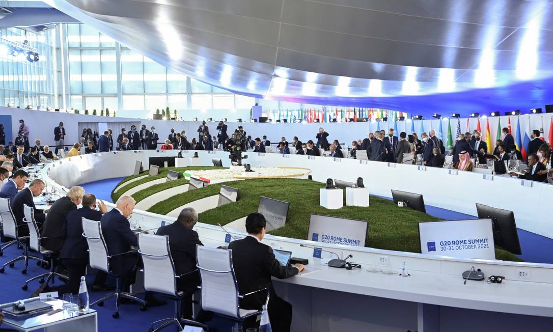 Líderes discutiram a criação de imposto global único de 15% para grandes corporações, com objetivo de evitar que essas empresas transfiram suas operações a paraísos fiscais Foto: POOL / REUTERS