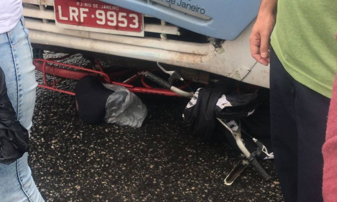 Após acidente, ciclista foi socorrido para Hospital municipal Lourenço Jorge Foto: Reprodução