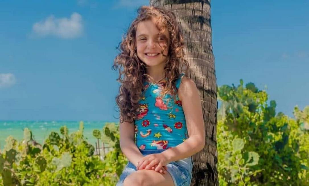 Laíse Pegorini Franzen, de 10 anos, morreu afogada após ter o cabelo sugado pelo ralo da piscina Foto: Reprodução/Redes sociais