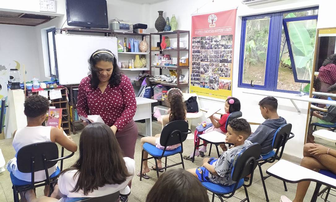 Yelitza Lafont nas aulas de reforço escolar para venezuelanos Foto: Divulgação