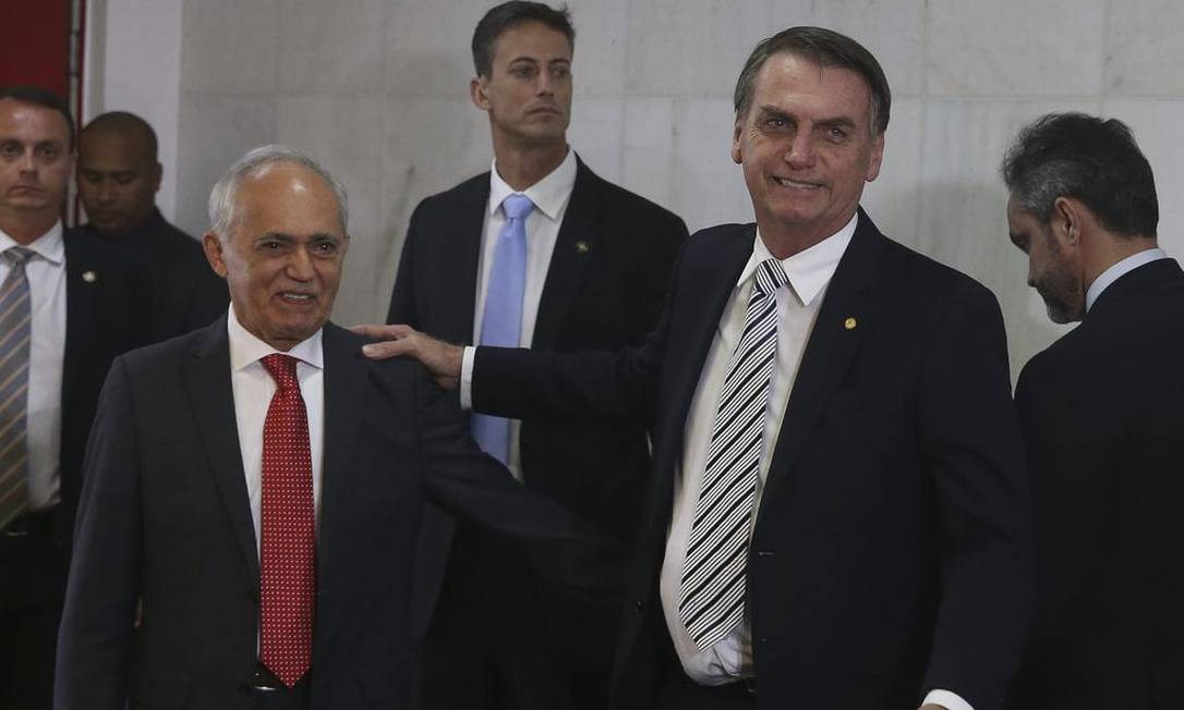 Jair Bolsonaro com Raimundo Carreiro em 2018 Foto: Valter Campanato/Agência Brasil