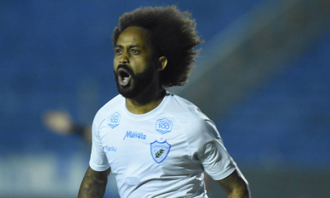Celsinho, meia do Londrina, foi alvo de racismo Foto: Gustavo Oliveira / Londrina Futebol Clube