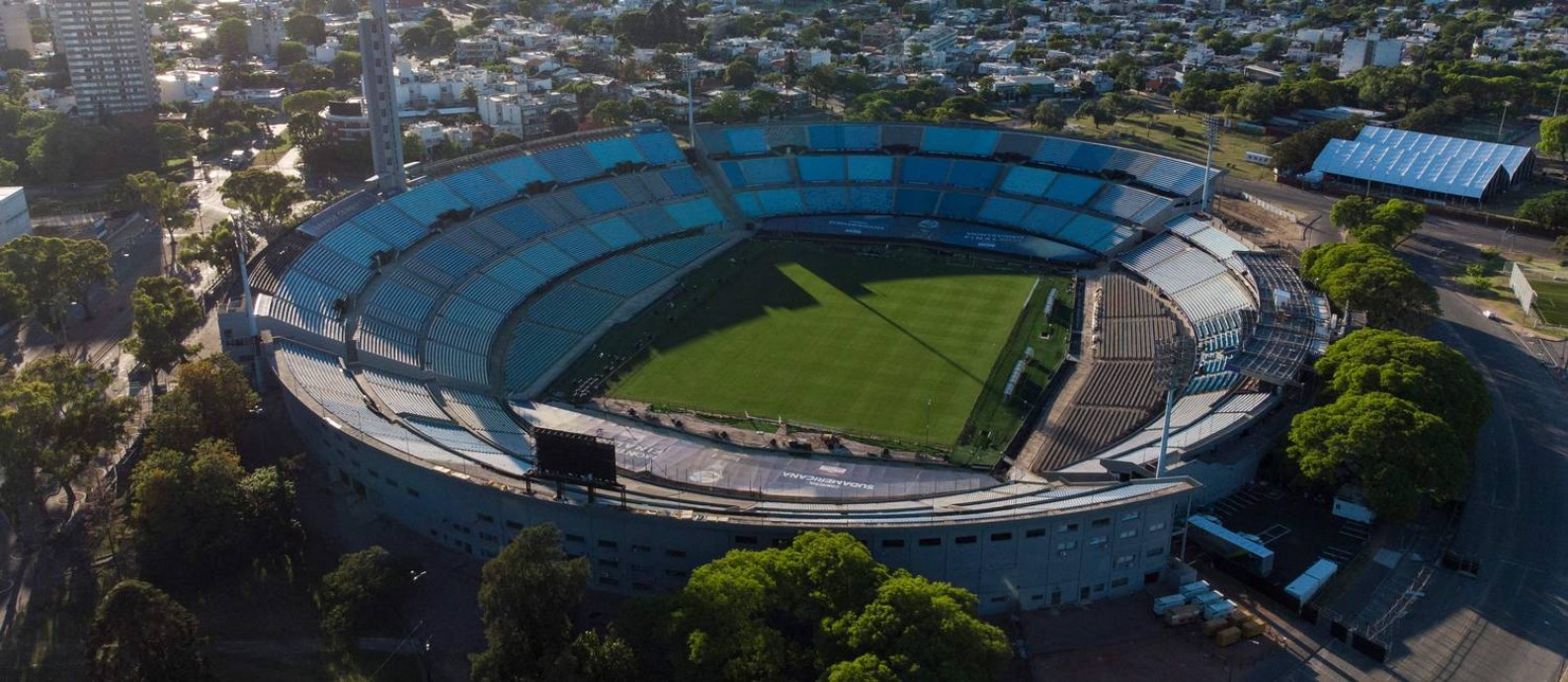 Estádio Centenário, em Montevidéu, palco da decisiva da Libertadores Foto: NICOLAS GARCIA / AFP