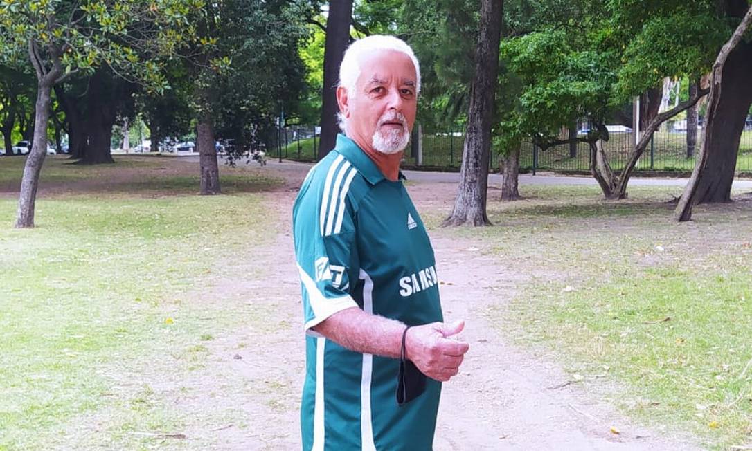 O palmeirense Manoel de Souza Lima, de 64 anos, viajou por 10 dias para a final da Libertadores Foto: Acervo Pessoal