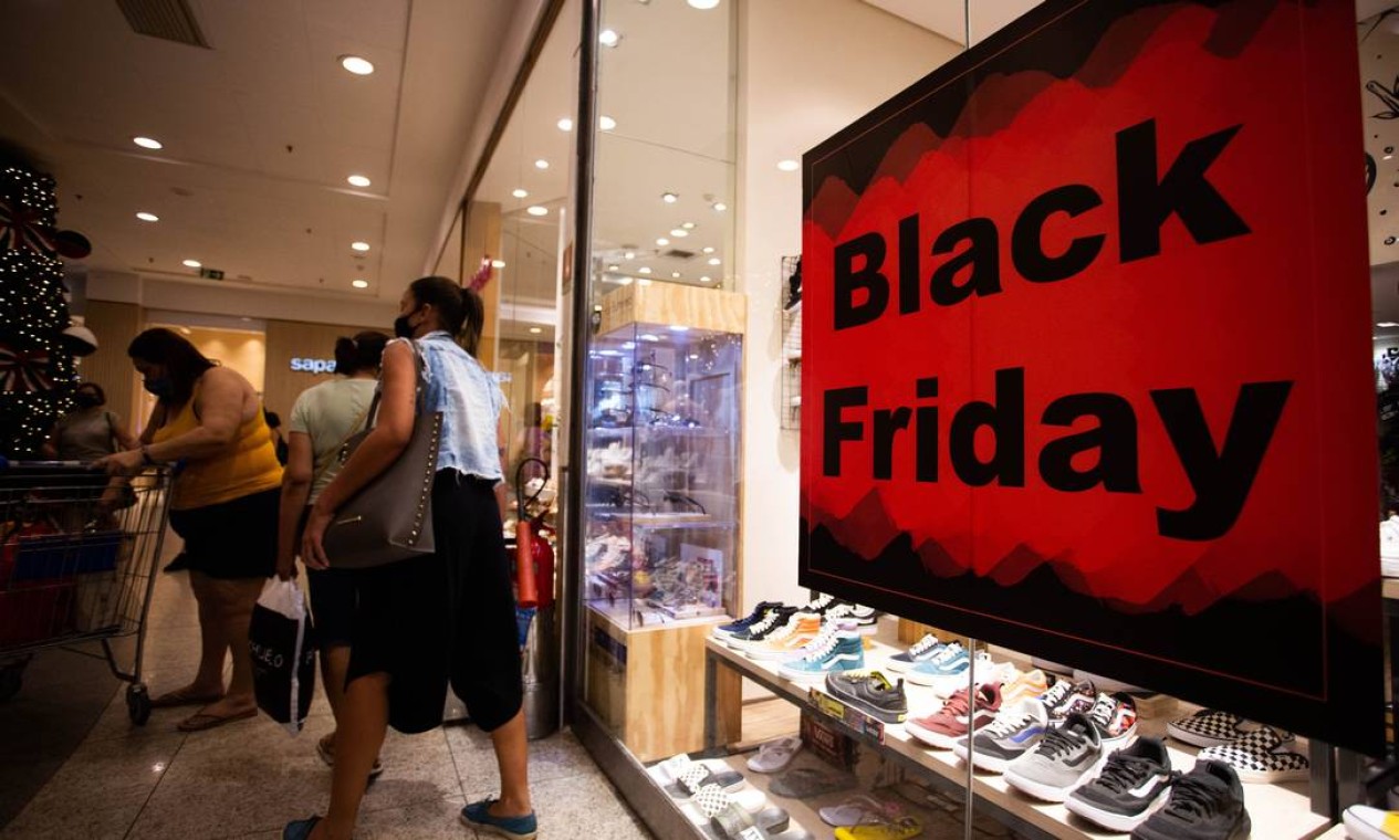 Shopping brasileiros também apostam na Black Friday para atrair consumidores Foto: Maria Isabel Oliveira / Agência O Globo