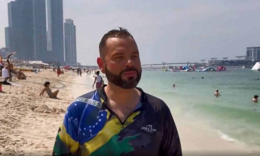 Em viagem a Dubai, Jorge Seif gravou um vídeo na praia e disse que estava em um “trabalho-passeio” Foto: Reprodução