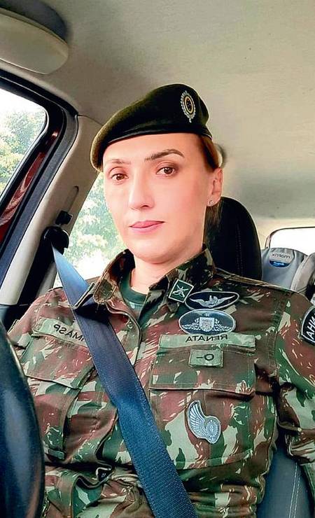Trans no Exército: major Renata Gracin relata exposição nas redes
