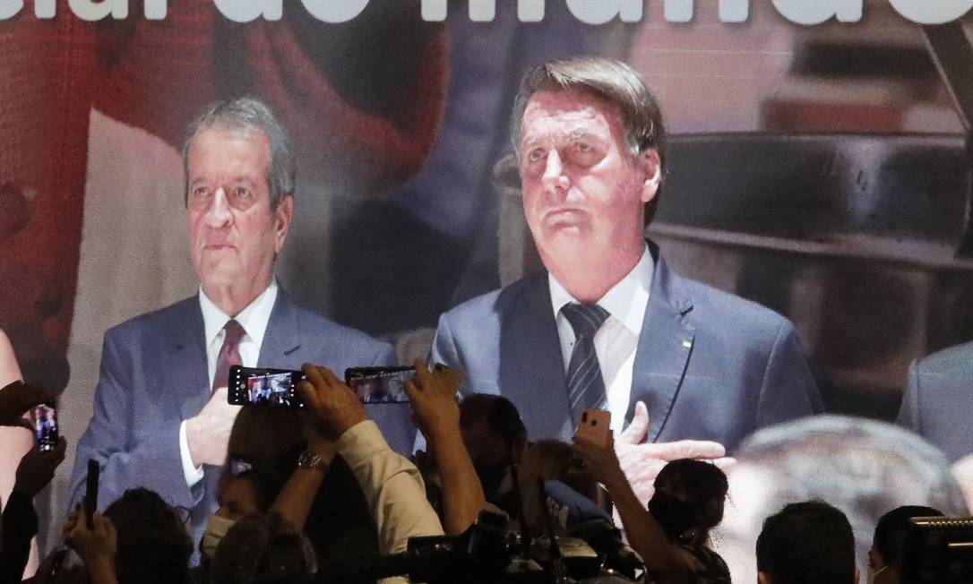 Bolsonaro se filia ao PL, partido de Valdemar Costa Neto Foto: Agência O GLOBO / Cristiano Mariz