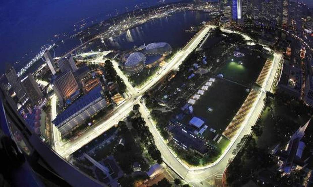 Singapur.  Una vista aérea del circuito en las calles de Marina Bay Foto: Tim Chung / Reuters