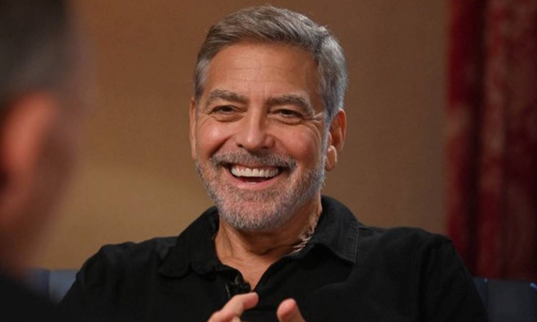 George Clooney em programa da BBC Foto: JEFF OVERS/BBC / via REUTERS