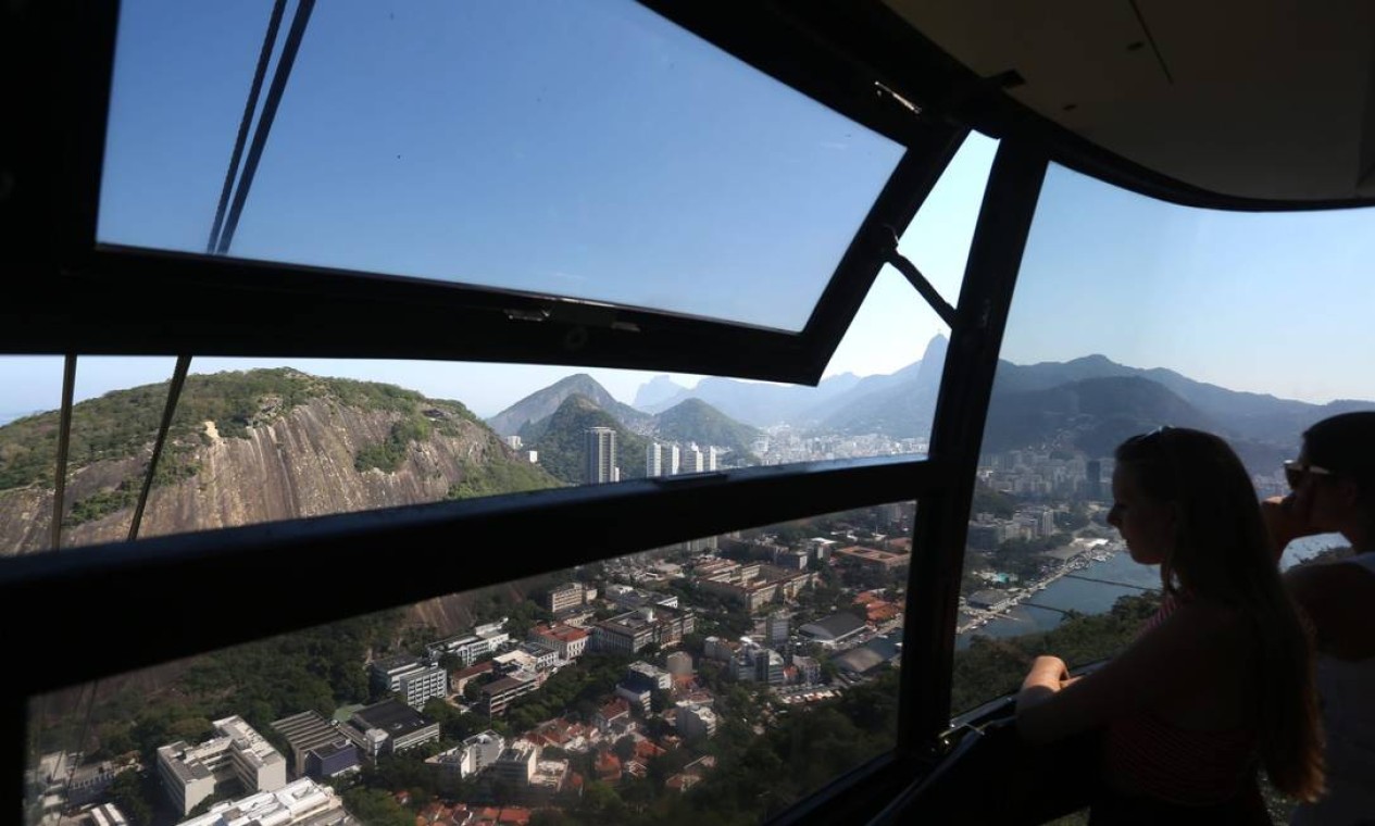 A Urca vista do Bondinho do Pão de Açúcar Foto: Custodio Coimbra / Agência O Globo