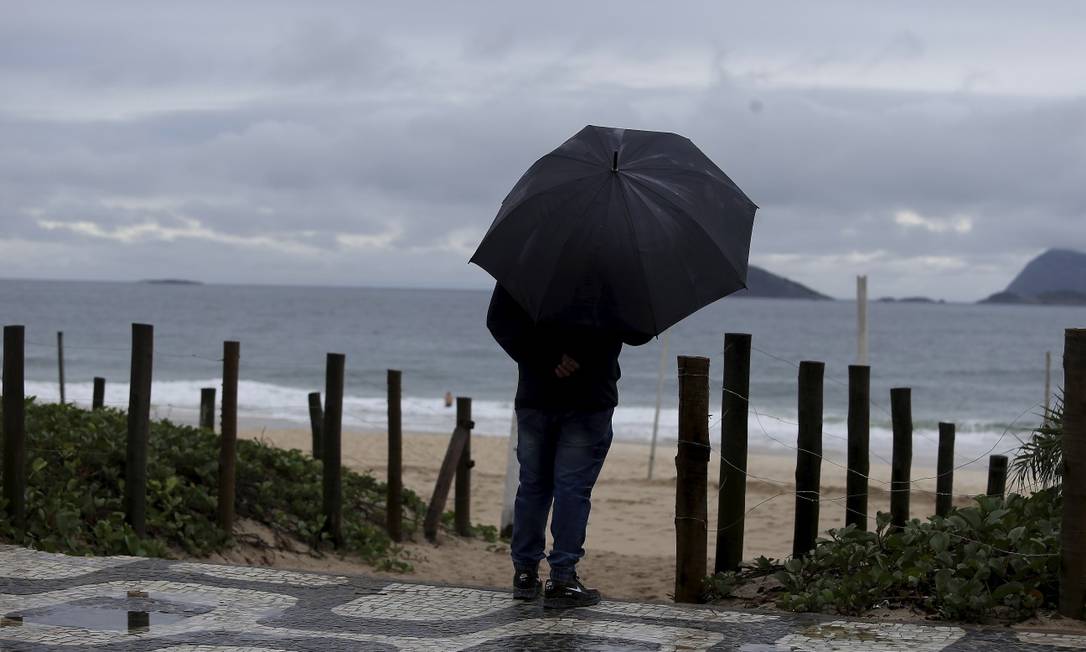 Rio tem previsão de chuva fraca a moderada até o fim desta terça-feira Foto: Fabiano Rocha / Arquivo / Agência O Globo