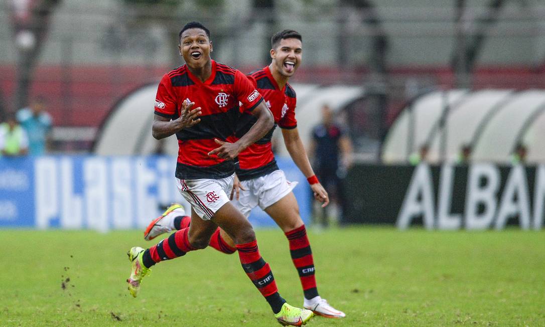 Metheus França, meia do Flamengo Foto: Marcelo Cortes / Flamengo