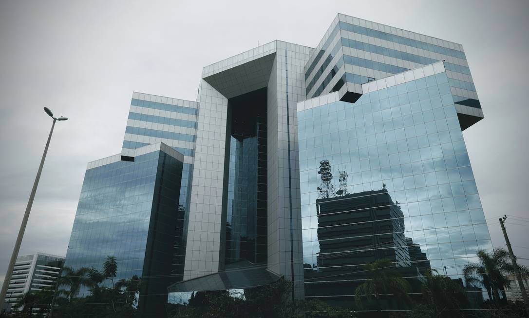 Edifício comercial em Brasília onde fica a representação brasileira do FMI, que será fechada Foto: Cristiano Mariz / Agência O Globo