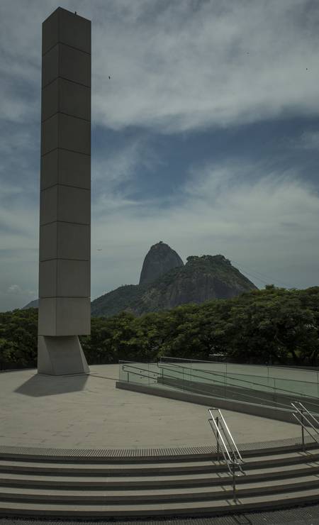 Memorial às Vítimas do Holocausto, no Mirante do Pasmado, em Botafogo Foto: Guito Moreto / Agência O Globo