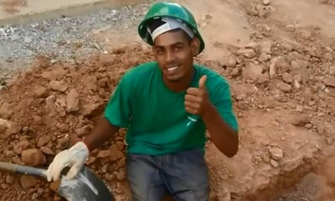 Fabrício Alves de Souza, de 26 anos: pintor morreu durante operação da PM Foto: Reprodução