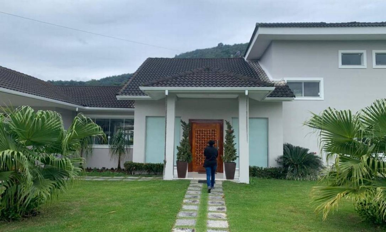 Delegado preso pagou R$ 80 mil em dinheiro vivo por dois meses de aluguel de casa de luxo em Mangaratiba Foto: Reprodução