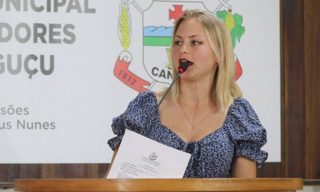 Iasmin Roloff (PT) é a única vereadora de Canguçu e recebeu votos para 'embelezar a mesa' diretora. Foto: Vivian Mattos / Câmara Municipal de Canguçu