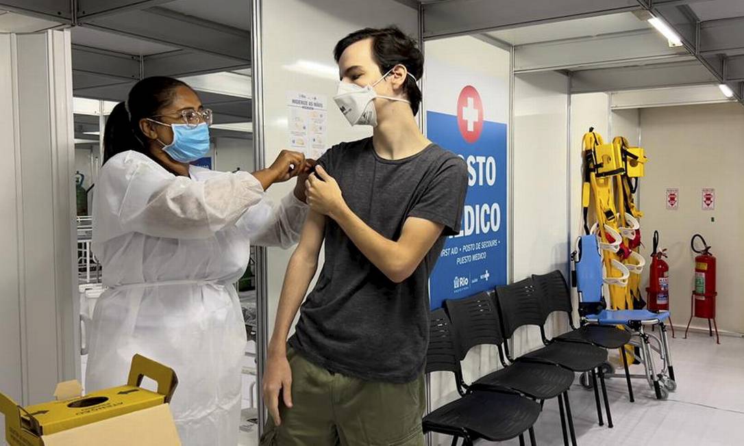 Prefeitura montou um posto de vacinação em Copacabana Foto: Ana Branco / Agência O Globo
