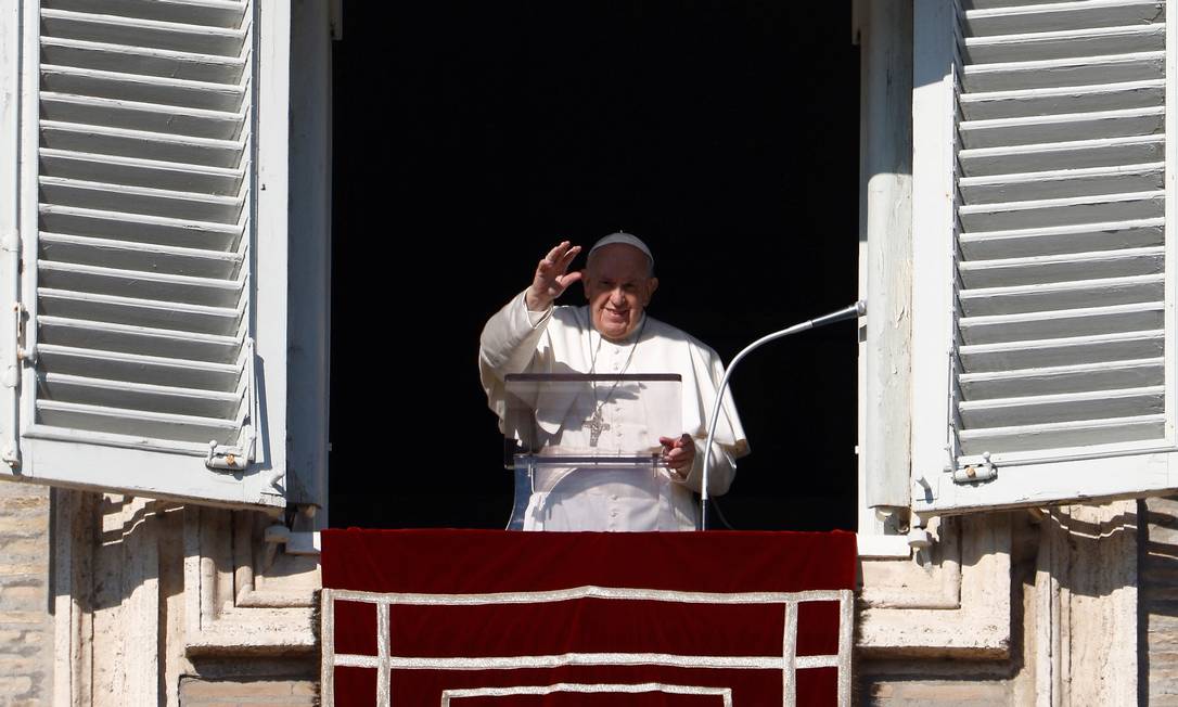 Papa Francisco conduz a oração do Angelus no Vaticano, no primeiro dia do ano Foto: GUGLIELMO MANGIAPANE / REUTERS