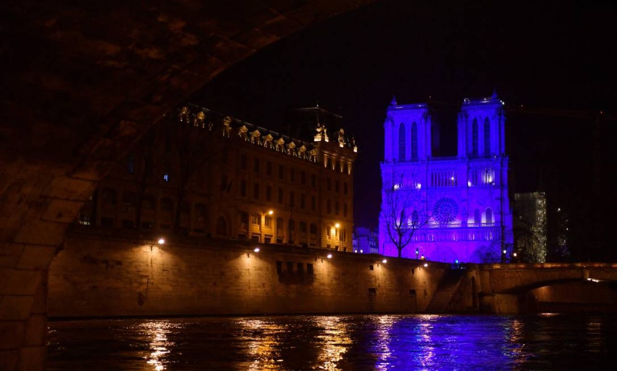 Catedral de Notre Dame Foto: JULIEN DE ROSA / AFP
