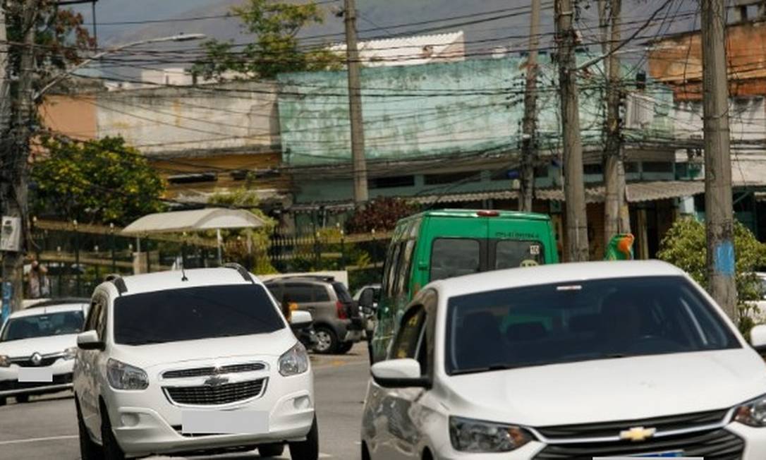 Documentação em dia: Motoristas do Rio já podem emitir guia de licenciamento anual do Detran-RJ Foto: Brenno Carvalho em 30/09/2021 / Agência O Globo