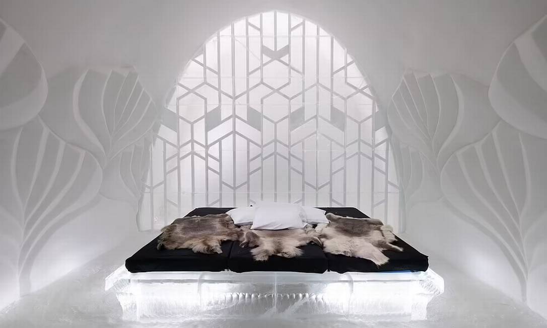 A suíte do Icehotel 'Great Gatsby', com inspiração no Art Déco, criada pelo artista e designer Tomasz Czajkowski e pelo arquiteto Tomasz Jastrzebski, ambos da Polônia Foto: Asaf Kliger / Reprodução