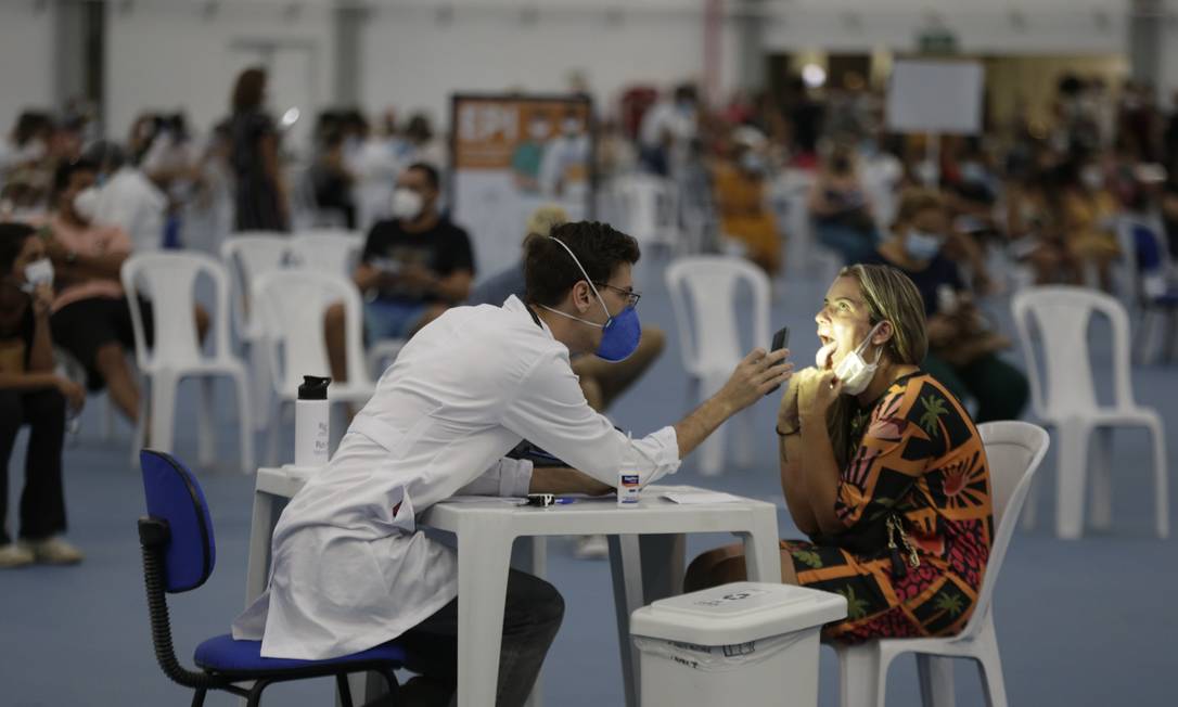 Arena Carioca 2, no Parque Olímpico da Barra, no Rio, foi usada pela Secretaria Municipal de Saúde para vacinação e teste de Covid Foto: Domingos Peixoto / Domingos Peixoto