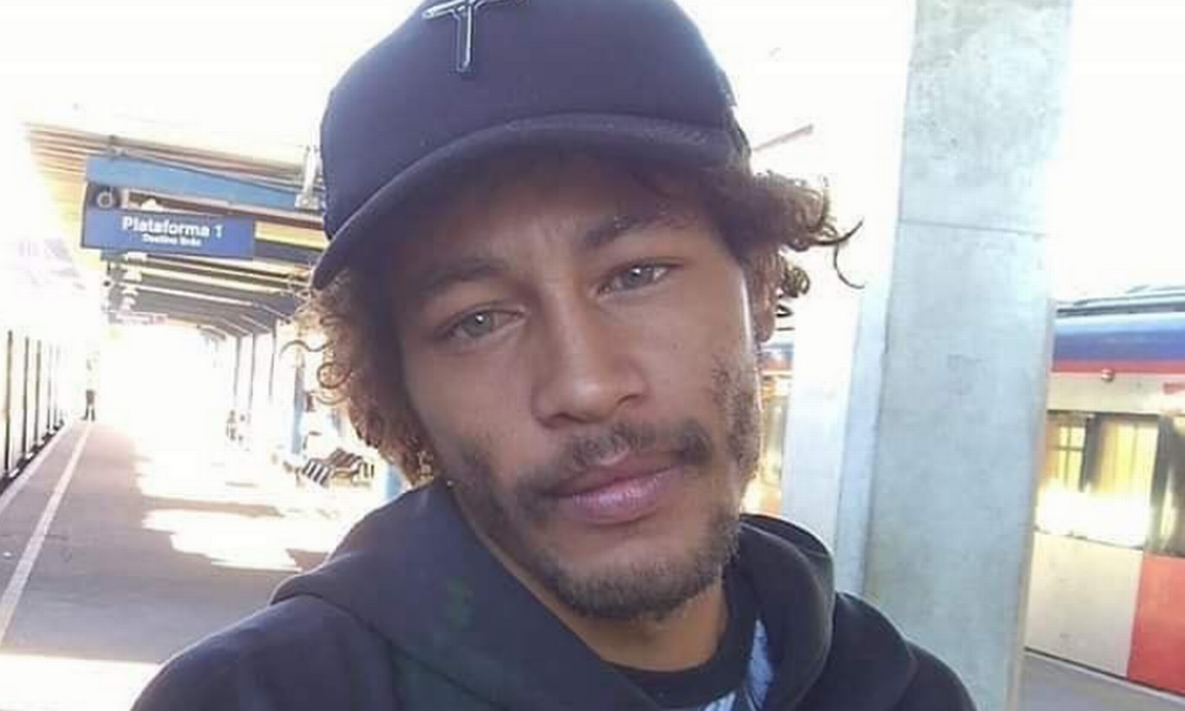 Conhecido como Neymar de Itaquá, Tiago Silva dos Santos foi preso sob suspeita de roubo de carga em Itaquaquecetuba (SP) Foto: Reprodução