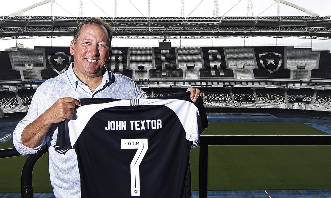 John textor chega ao Botafogo que vem com expectativa alta para o Brasileirão