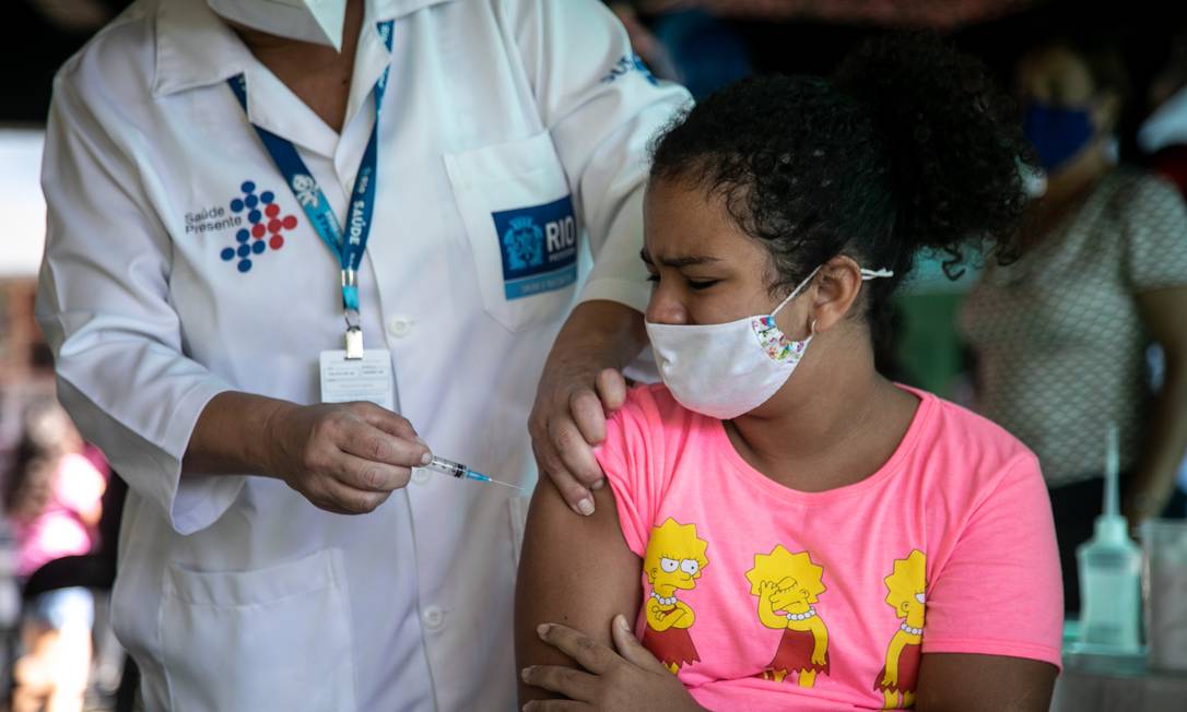 Vacinação contra a Covid-19 em crianças de 5 a 11 anos começou na cidade do Rio no último dia 17 Foto: Brenno Carvalho / Agência O Globo