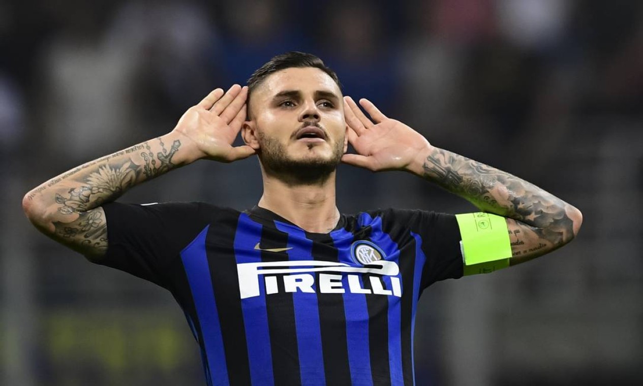 Envolvimento com agente de Icardi mudou a vida de Fabrizio Romano Foto: MIGUEL MEDINA / AFP