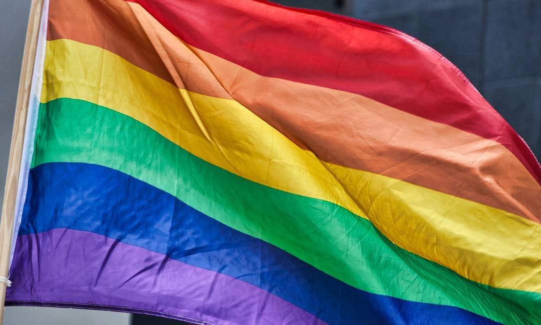 Bandeira do arco-íris que representa a comunidade LGBTQIAP+ Foto: SatyaPrem / Pixabay / Divulgação