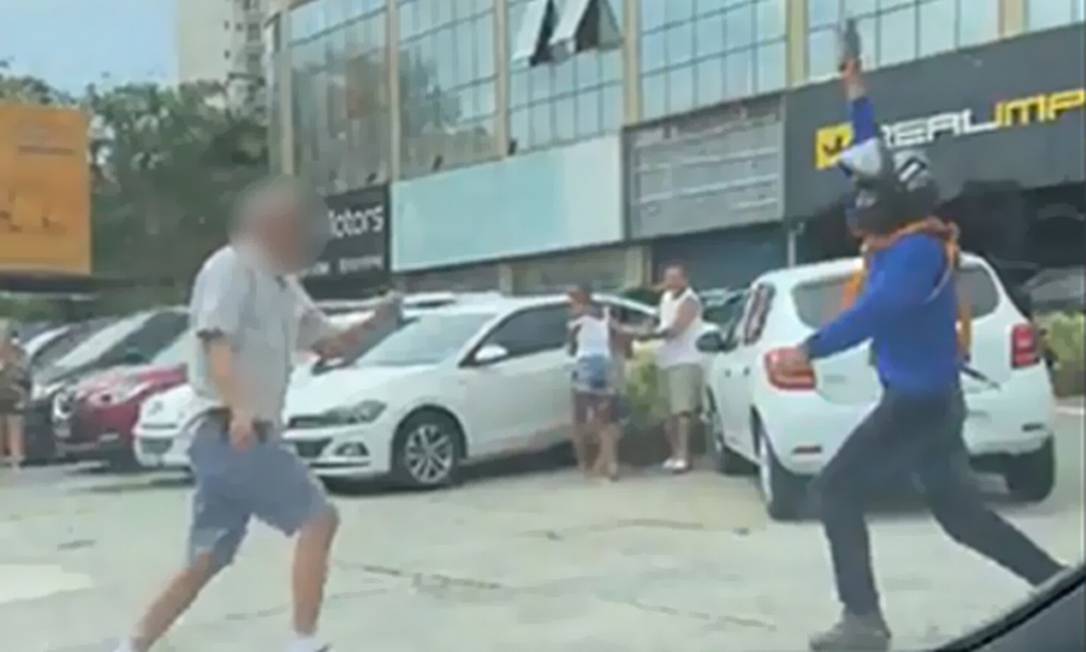 Bandido atira para o alto após idoso reagir à tentativa de assalto na Barra da Tijuca Foto: Reprodução da internet