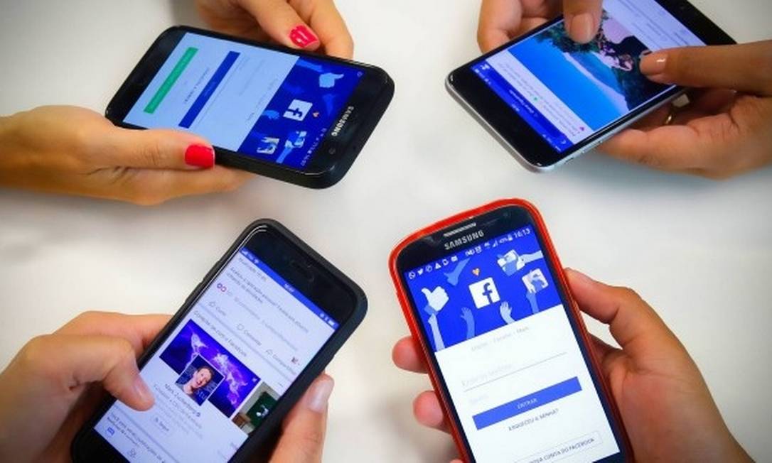 Roubo de celular: o que os analistas recomendam para proteger seus dados e apps Foto: Gustavo Azeredo / Agência O Globo