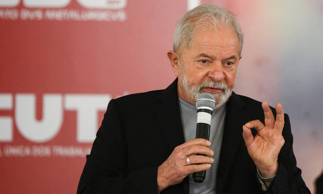 O ex-presidente Luiz Inácio Lula da Silva, durante discurso na CUT Foto: CARLA CARNIEL / REUTERS (29-1-22)