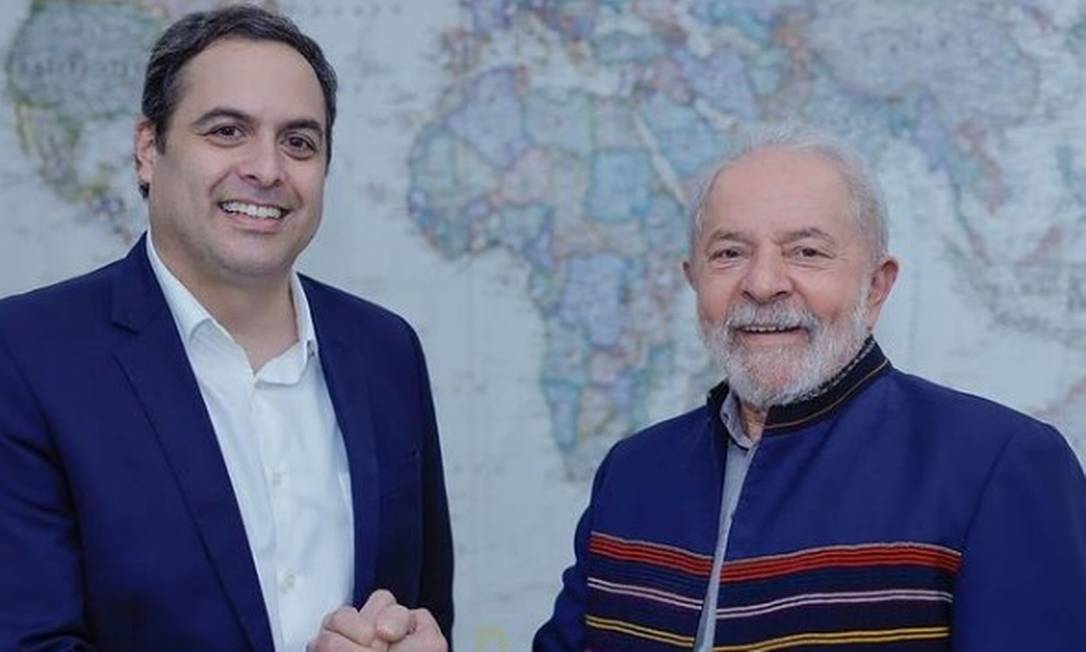 Lula se reúne com o governador de Pernambuco, Paulo Câmara (PSB) e fecha acordo sobre candidatura ao governo do estado Foto: Ricardo Stuckert