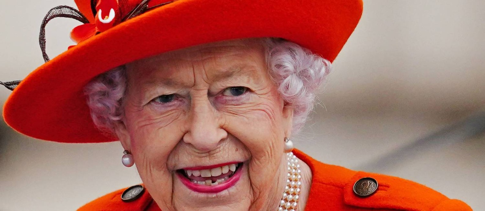 Rainha Elizabeth II participa de evento no pátio do Palácio de Buckingham, em Londres, em outubro de 2021 Foto: VICTORIA JONES / AFP