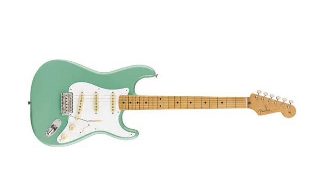 Uma guitarra Fender modelo stratocaster - um luxo de instrumento - custa por volta de R$ 10 mil. Dá pra comprar 15 como esta com o valor da câmera avariada no reality show da TV Globo. Foto: Reprodução / Fender