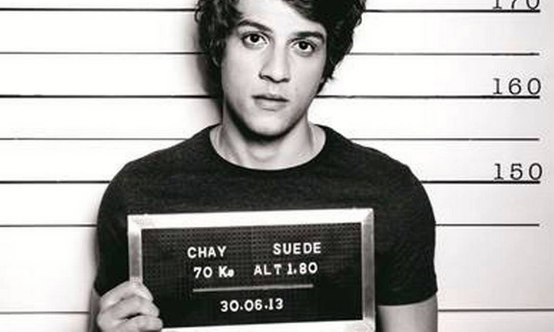 Chay Suede em 2013, lançando seu primeiro disco Foto: Divulgação