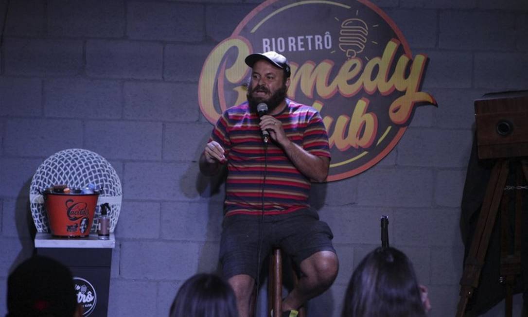 DEIXA BAIXO, COM KARAOKÊ / STAND UP COMEDY - Minha Entrada