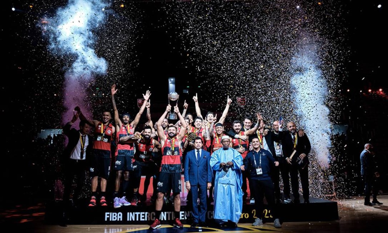 Basquete Brasil - CBB on X: Parabéns ao @TimeFlamengo pelo bicampeonato do  Mundial de Clubes da FIBA! Vitória contundente sobre o San Pablo Burgos, da  Espanha, por 75 a 62, no Cairo