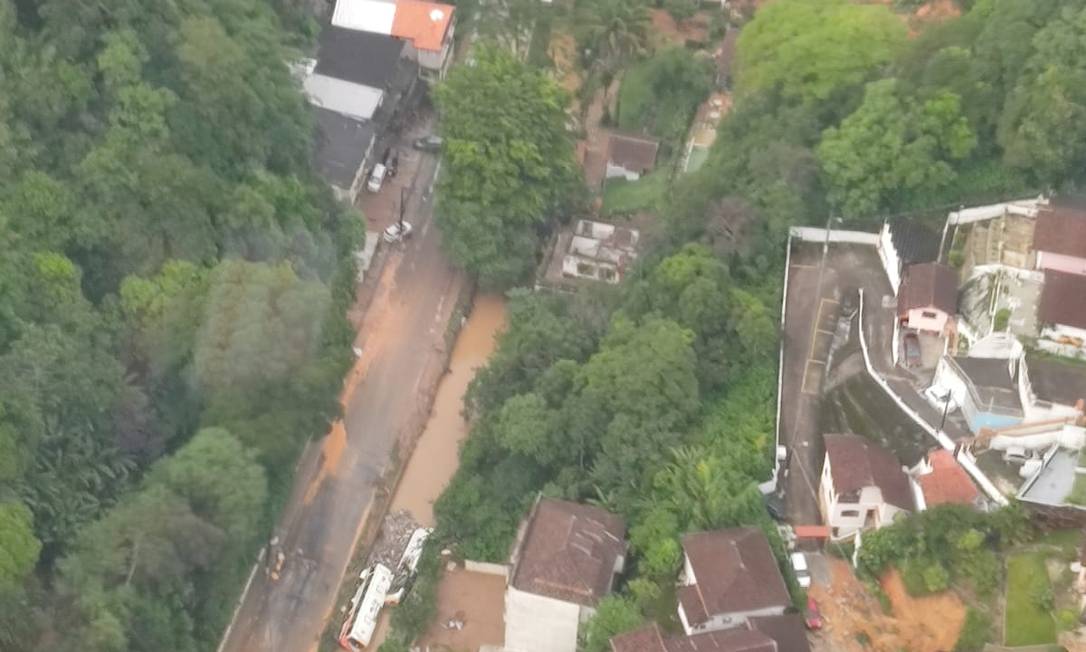 Cidade entrou em estágio de calamidade e, no início da madrugada desta quarta-feira Foto: Genilson Araújo / Agência O Globo