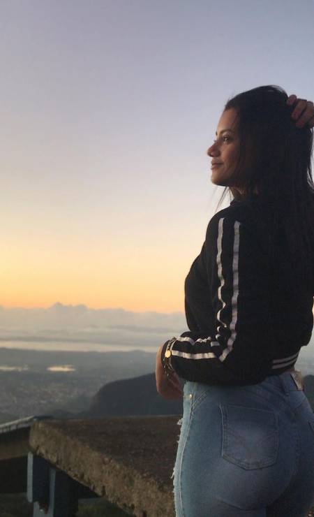 Vinda do Rio há quatro dias, a estudante do ensino médio estava na casa da sua comadre para visitar a afilhada de dois anos. Foto: Reprodução / Instagram