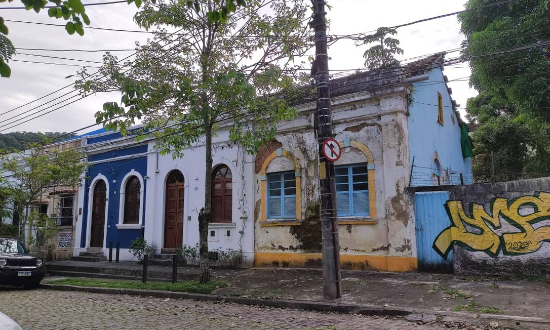 Passado presente. Algumas casas remanescentes das vilas operárias de uma antiga fábrica têxtil, na Rua Estella Foto: Divulgação/ Luís Felipe Mano