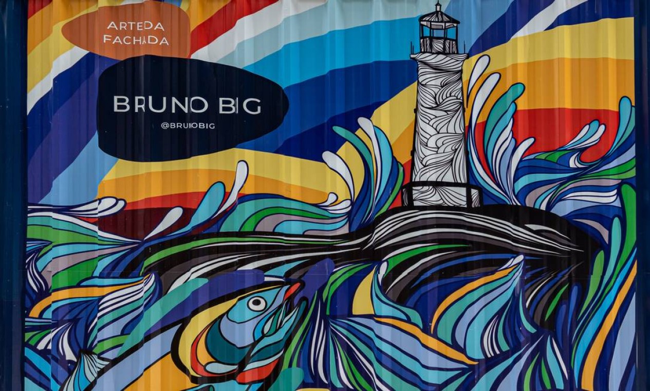 A arte de Bruno Big no tapume será vista na fachada do prédio quando ele estiver construído Foto: FABIO CORDEIRO / G.Lab